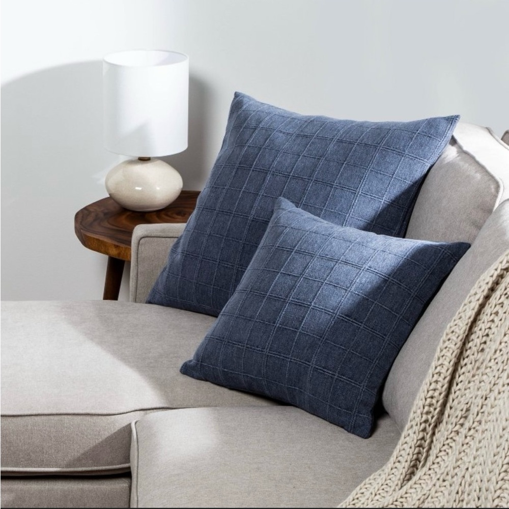 🫐Windowpane square throw pillow Blue NWT